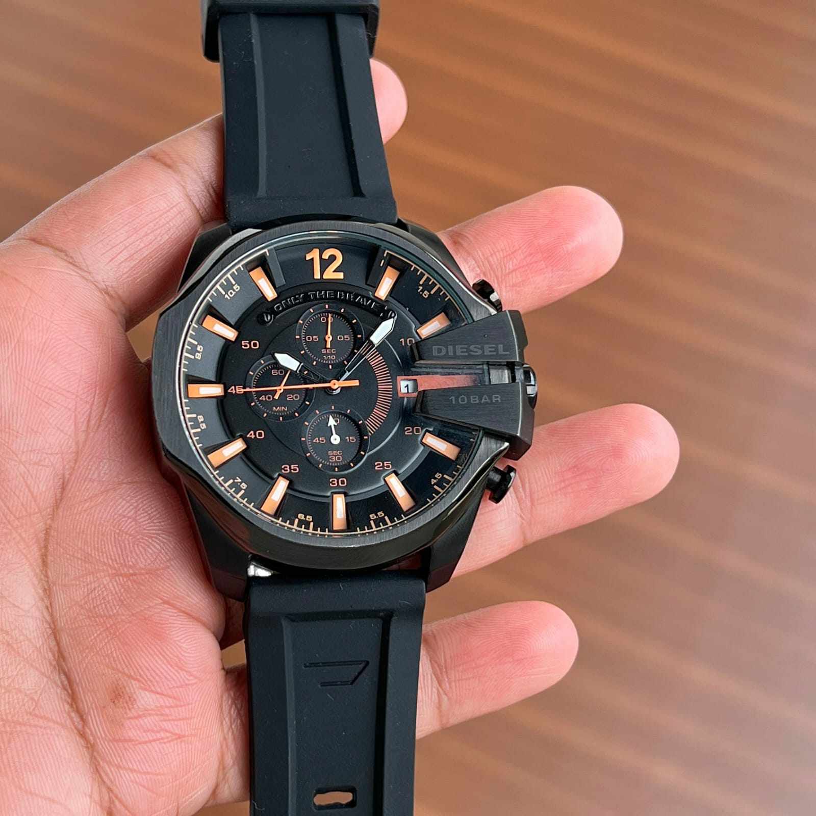 Imported premium10 bar mega silicon metal strap wrist watch for men