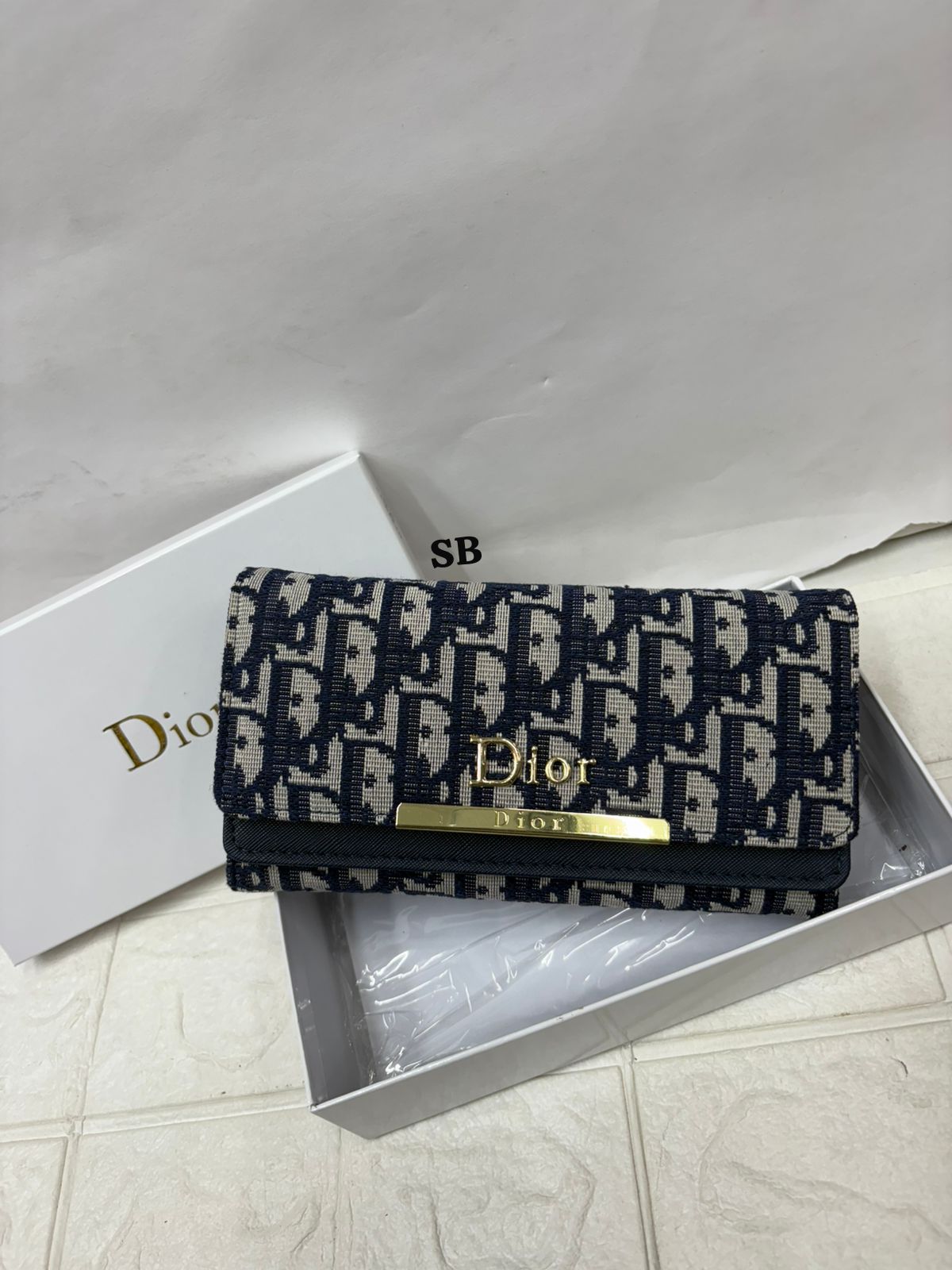 BURBERRY & DIOR LONG WALLET PREMIUM QUALITY